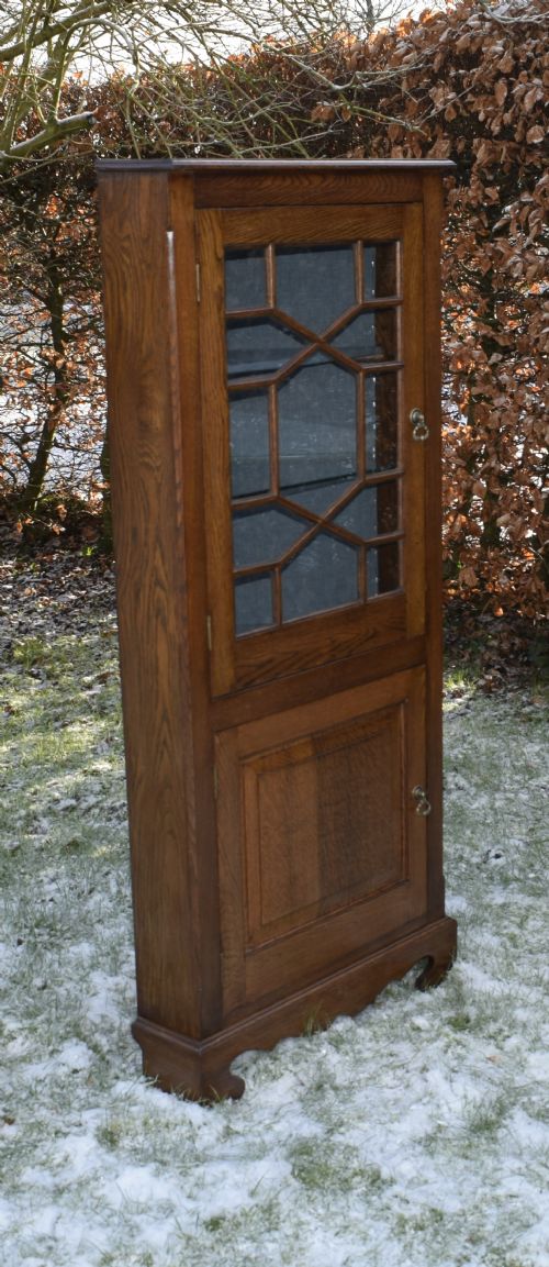 EARLY 20TH CENTURY OAK CORNER CUPBOARD - ADDITIONAL PHOTO 10