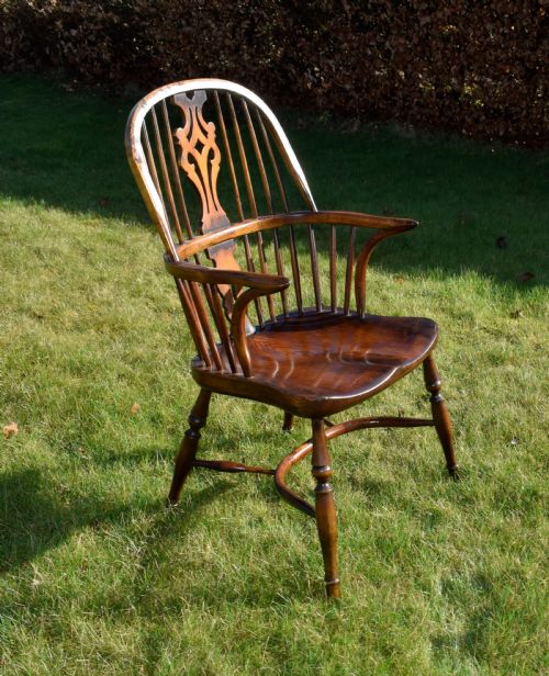 ANTIQUE WINDSOR ARM CHAIR - ADDITIONAL PHOTO 1