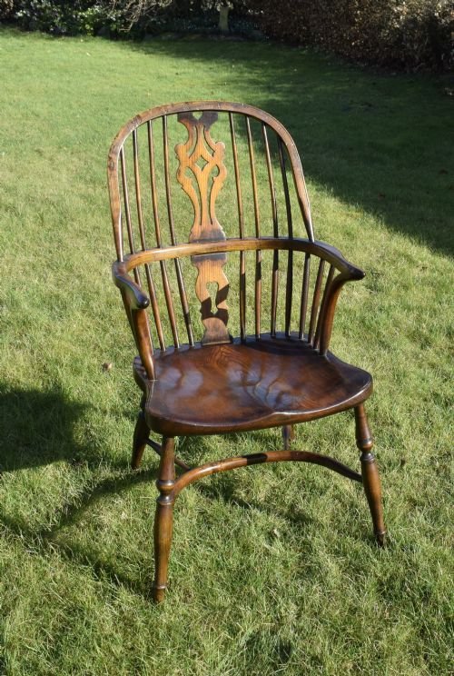 ANTIQUE WINDSOR ARM CHAIR - ADDITIONAL PHOTO 2