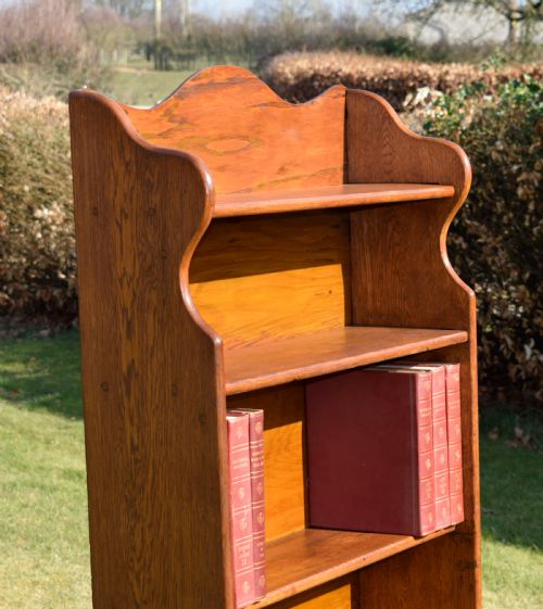 EARLY 20TH CENTURY OAK BOOKCASE - ADDITIONAL PHOTO 4