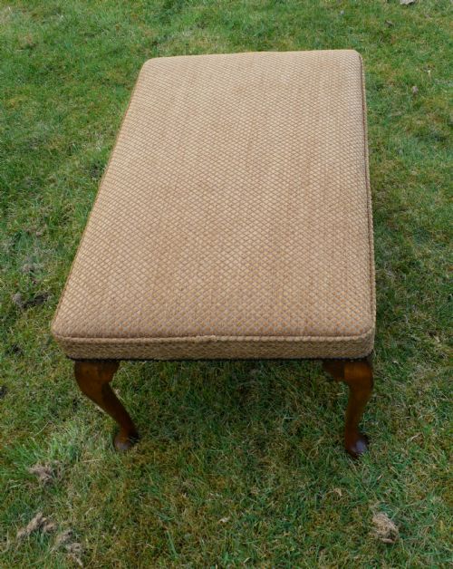 EARLY 20TH CENTURY UPHOLSTERED CENTER STOOL - ADDITIONAL PHOTO 17