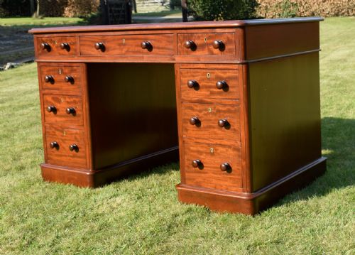 VICTORIAN PEDESTAL DESK - ADDITIONAL PHOTO 4