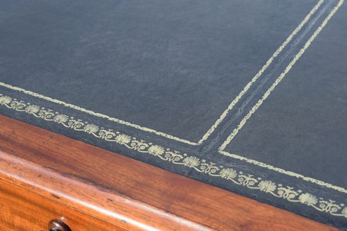 VICTORIAN PEDESTAL DESK - ADDITIONAL PHOTO 10