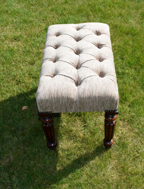 VICTORIAN BUTTONED UPHOLSTERED STOOL - ADDITIONAL PHOTO 7