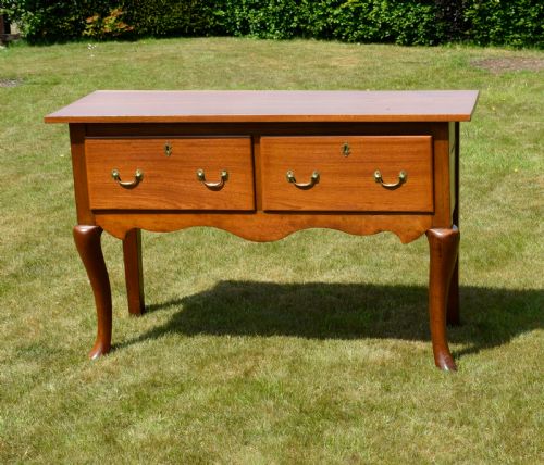 MAHOGANY DRESSER BASE - ADDITIONAL PHOTO 2