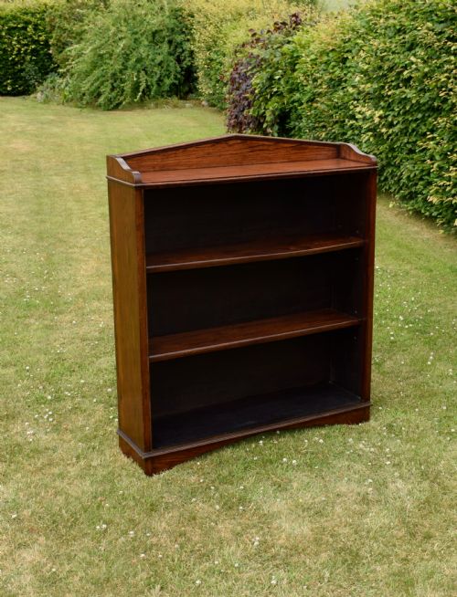 EARLY 20TH CENTURY OAK BOOKCASE - ADDITIONAL PHOTO 2