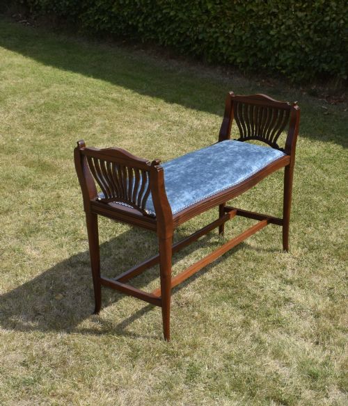 LATE VICTORIAN WALNUT WINDOW SEAT - ADDITIONAL PHOTO 2
