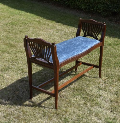 LATE VICTORIAN WALNUT WINDOW SEAT - ADDITIONAL PHOTO 3