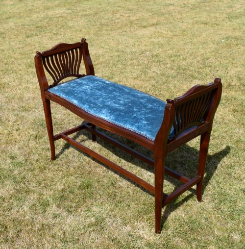 LATE VICTORIAN WALNUT WINDOW SEAT - ADDITIONAL PHOTO 6