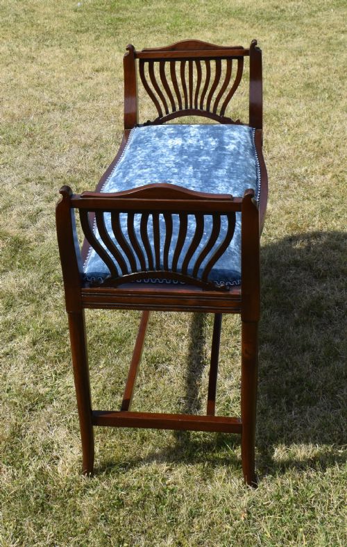 LATE VICTORIAN WALNUT WINDOW SEAT - ADDITIONAL PHOTO 7