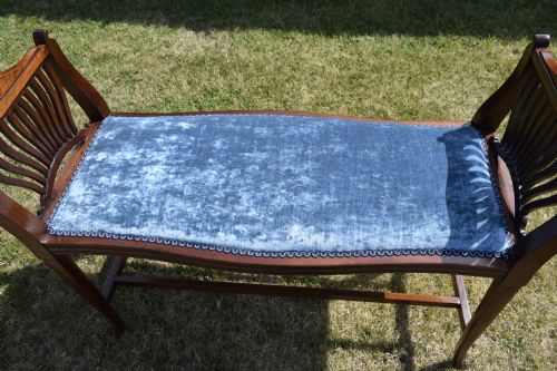 LATE VICTORIAN WALNUT WINDOW SEAT - ADDITIONAL PHOTO 14