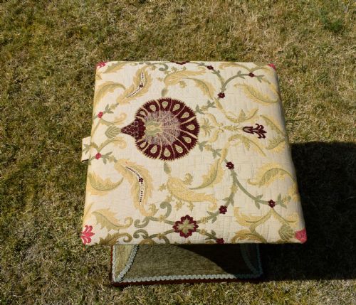 VICTORIAN OTTOMAN WORKBOX - ADDITIONAL PHOTO 6