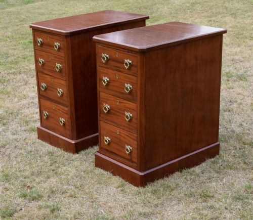 PAIR OF VICTORIAN BEDSIDE CHESTS - ADDITIONAL PHOTO 7