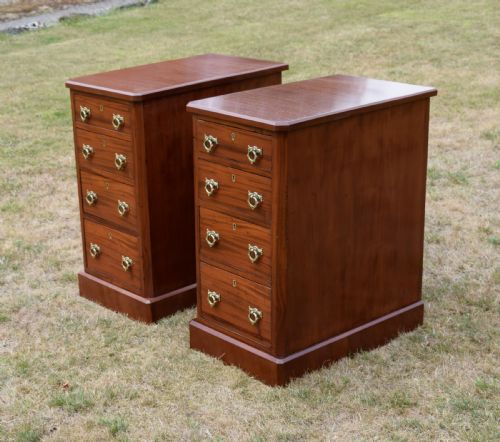 PAIR OF VICTORIAN BEDSIDE CHESTS - ADDITIONAL PHOTO 10