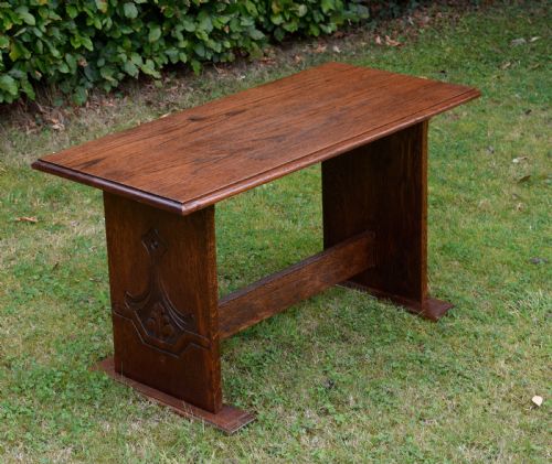 EARLY 20TH CENTURY OAK COFFEE TABLE - ADDITIONAL PHOTO 1