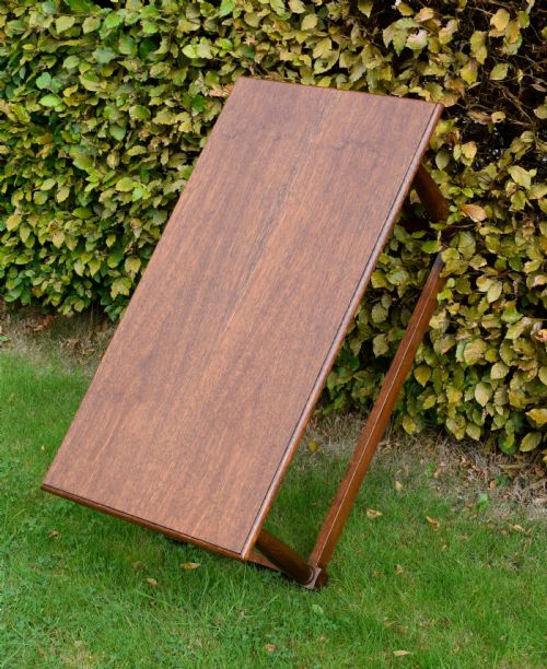 EARLY 20TH CENTURY OAK COFFEE TABLE - ADDITIONAL PHOTO 4
