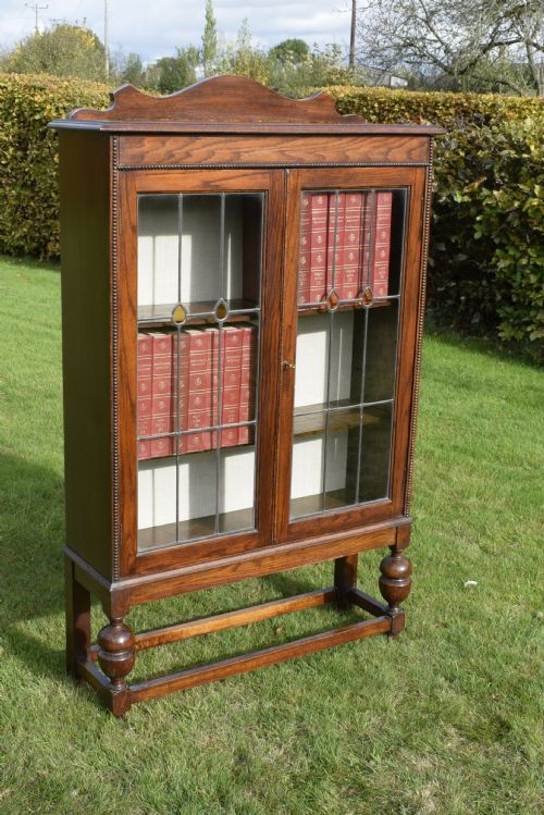 EARLY 20TH CENTURY OAK BOOKCASE - ADDITIONAL PHOTO 8