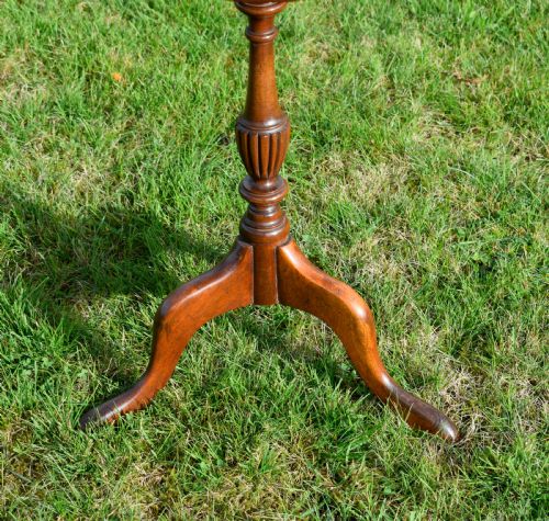 EARLY 20TH CENTURY MAHOGANY WINE TABLE - ADDITIONAL PHOTO 3