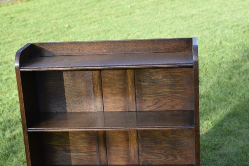 EARLY 20TH CENTURY OAK BOOKCASE - ADDITIONAL PHOTO 6