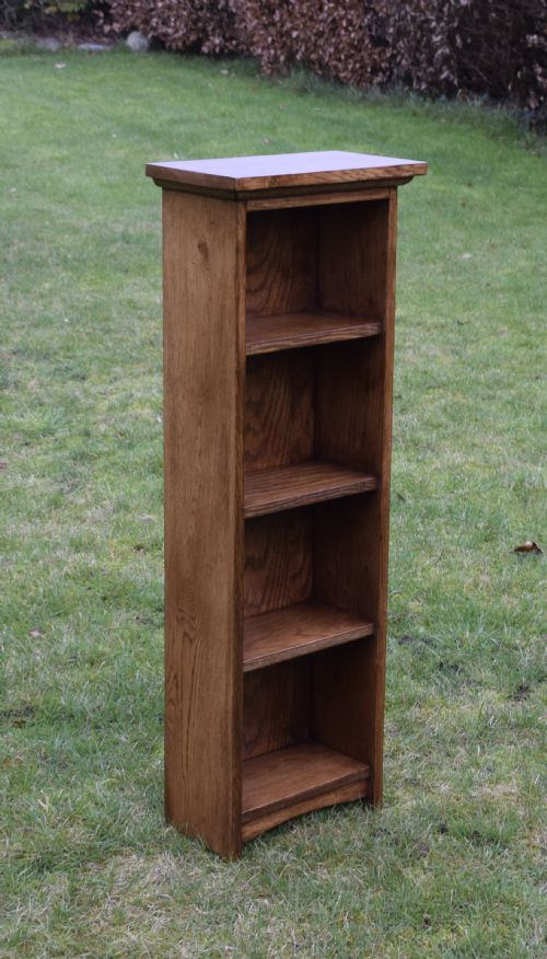 EARLY 20TH CENTURY OAK OPEN BOOKCASE - ADDITIONAL PHOTO 1