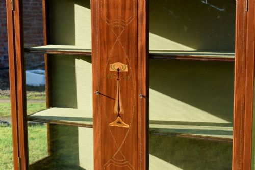 EARLY 20TH CENTURY ART NOUVEAU DISPLAY CABINET - ADDITIONAL PHOTO 6
