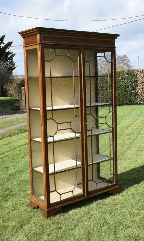 20TH CENTURY MAHOGANY INLAID DISPLAY CABINET - ADDITIONAL PHOTO 21
