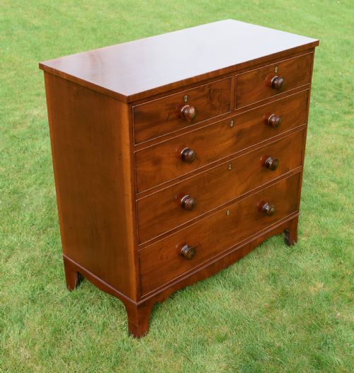 VICTORIAN MAHOGANY CHEST OF DRAWERS - ADDITIONAL PHOTO 1