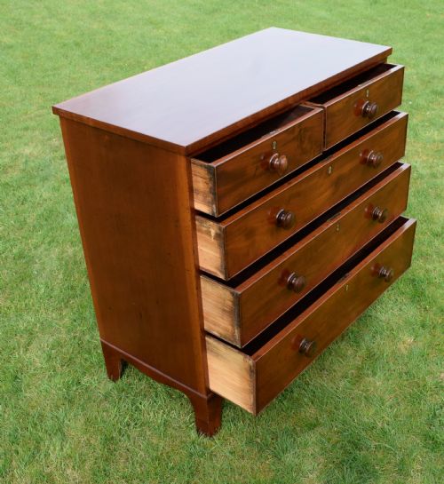 VICTORIAN MAHOGANY CHEST OF DRAWERS - ADDITIONAL PHOTO 5