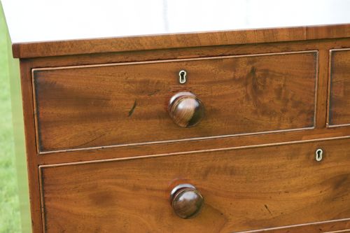 VICTORIAN MAHOGANY CHEST OF DRAWERS - ADDITIONAL PHOTO 6