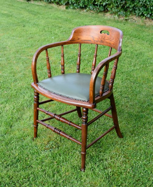 EARLY 20TH CENTURY OAK DESK CHAIR - ADDITIONAL PHOTO 1