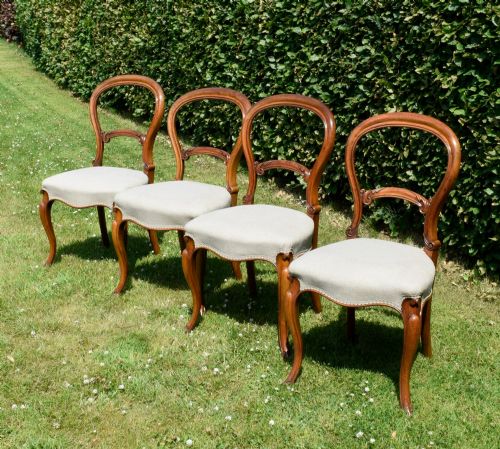 SET OF 4 VICTORIAN WALNUT DINING CHAIRS