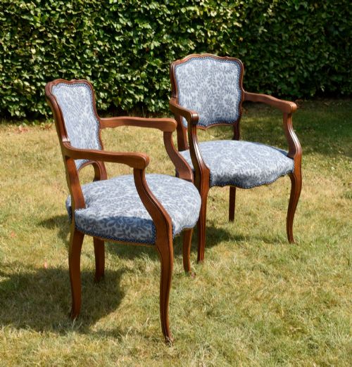 PAIR OF FRENCH EARLY 20TH CENTURY ARMCHAIRS - ADDITIONAL PHOTO 4