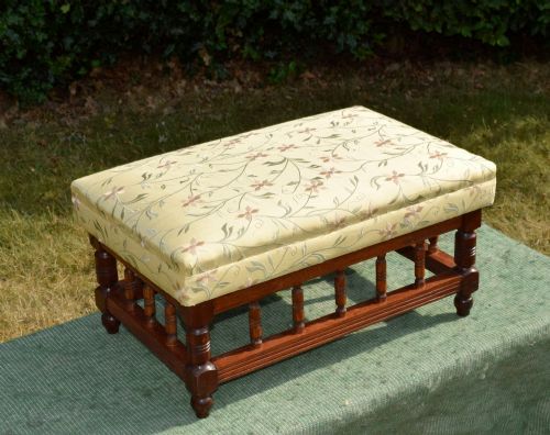 EARLY 20TH CENTURY MAHOGANY FOOTSTOOL - ADDITIONAL PHOTO 3