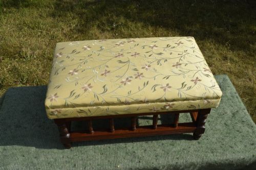EARLY 20TH CENTURY MAHOGANY FOOTSTOOL - ADDITIONAL PHOTO 4