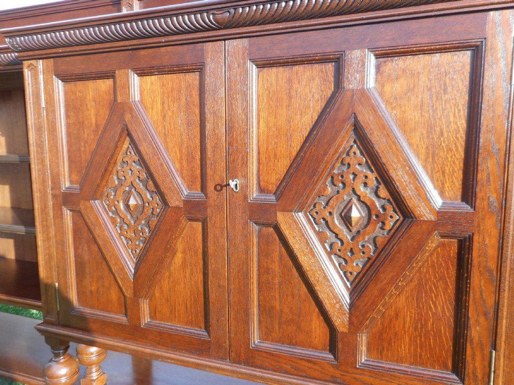 Arts & Crafts Oak Bookcase 11ft 

 View IV