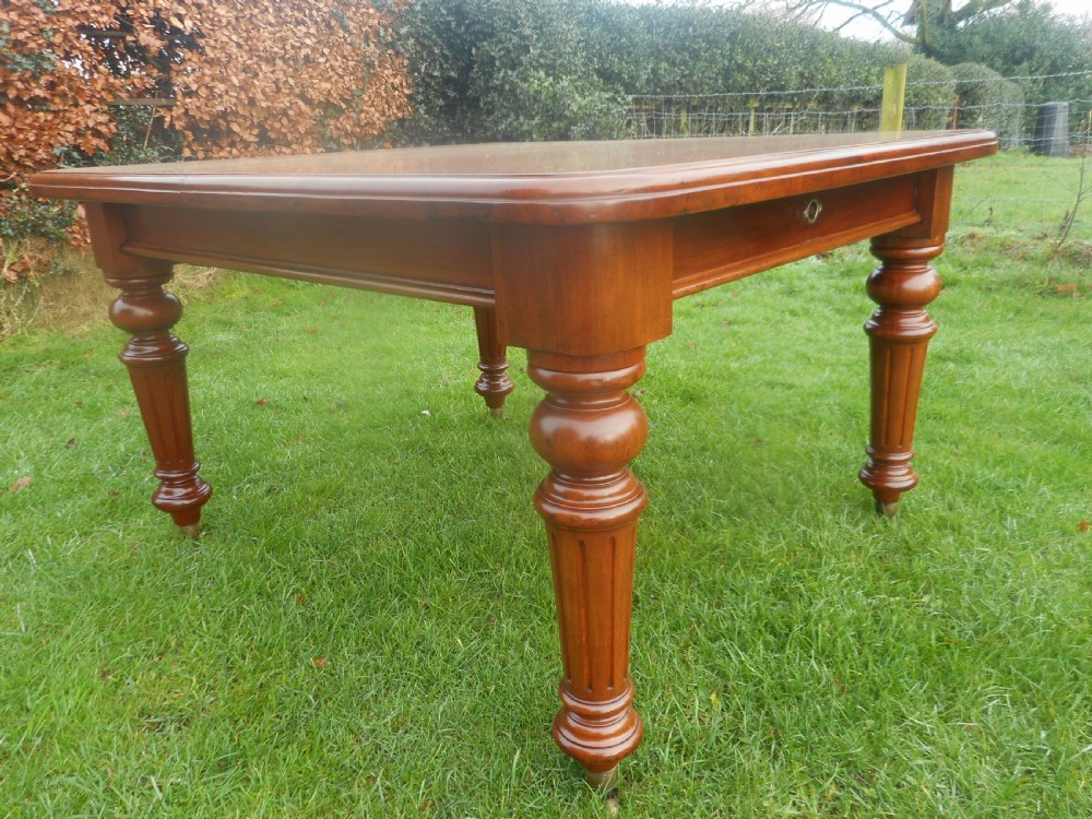  Victorian Mahogany Dining Table
