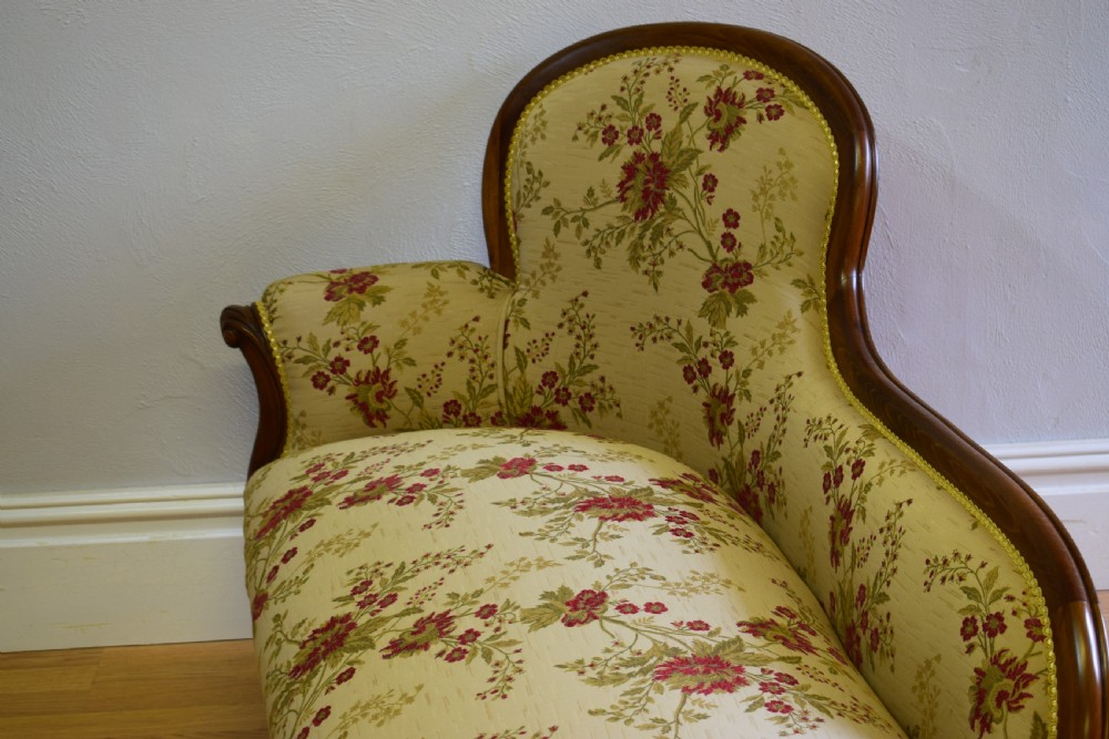 Victorian Style Chaise-Lounge  View X