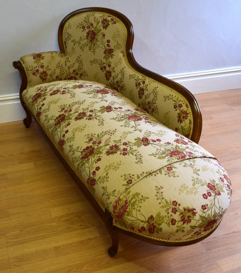 Victorian Style Chaise-Lounge  View XI