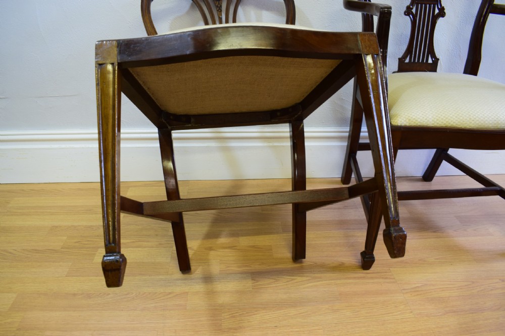  Set of 6 Heppelwhite Dining Chairs View IX