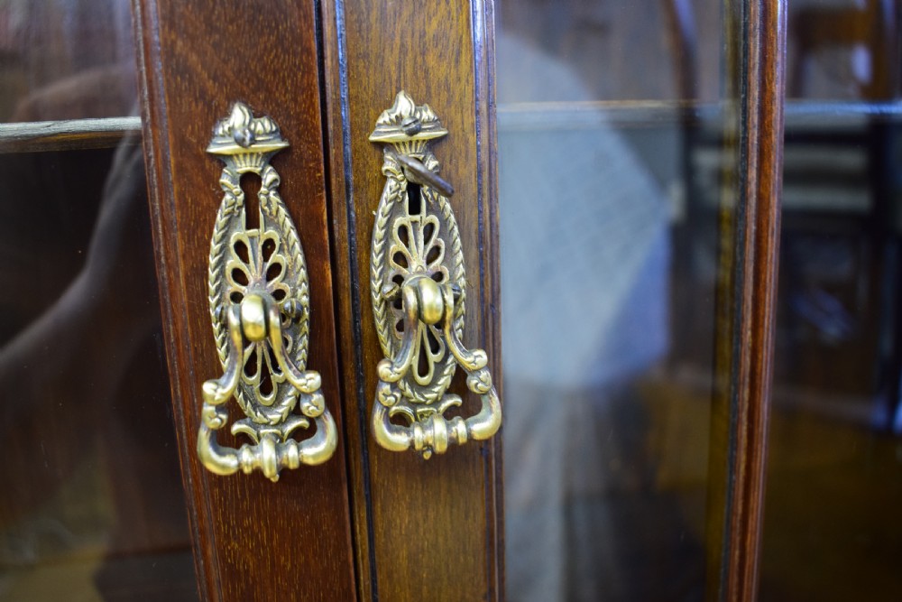 Late Victorian Bookcase on Stand View IV