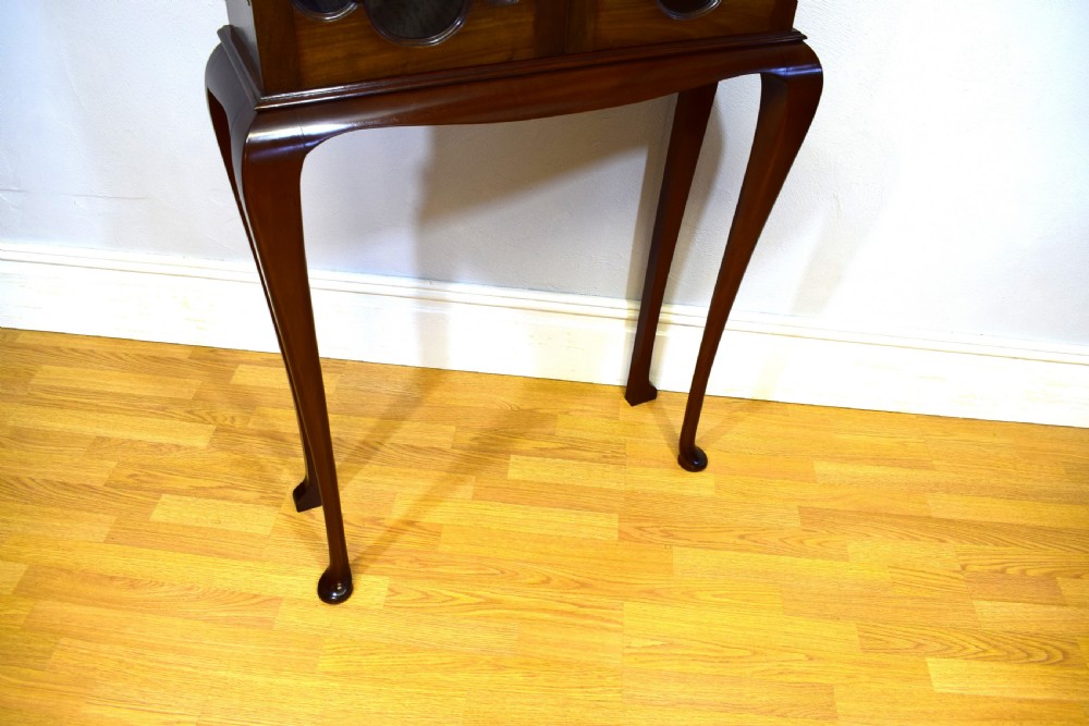 Late Victorian Bookcase on Stand View VI