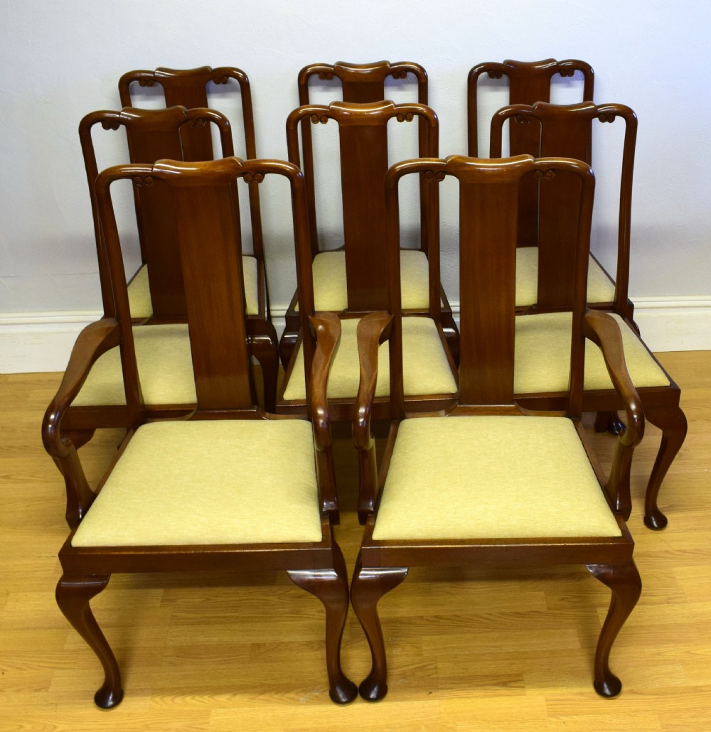  8 Queen Anne Style Dining Chairs (Circa 1890)
