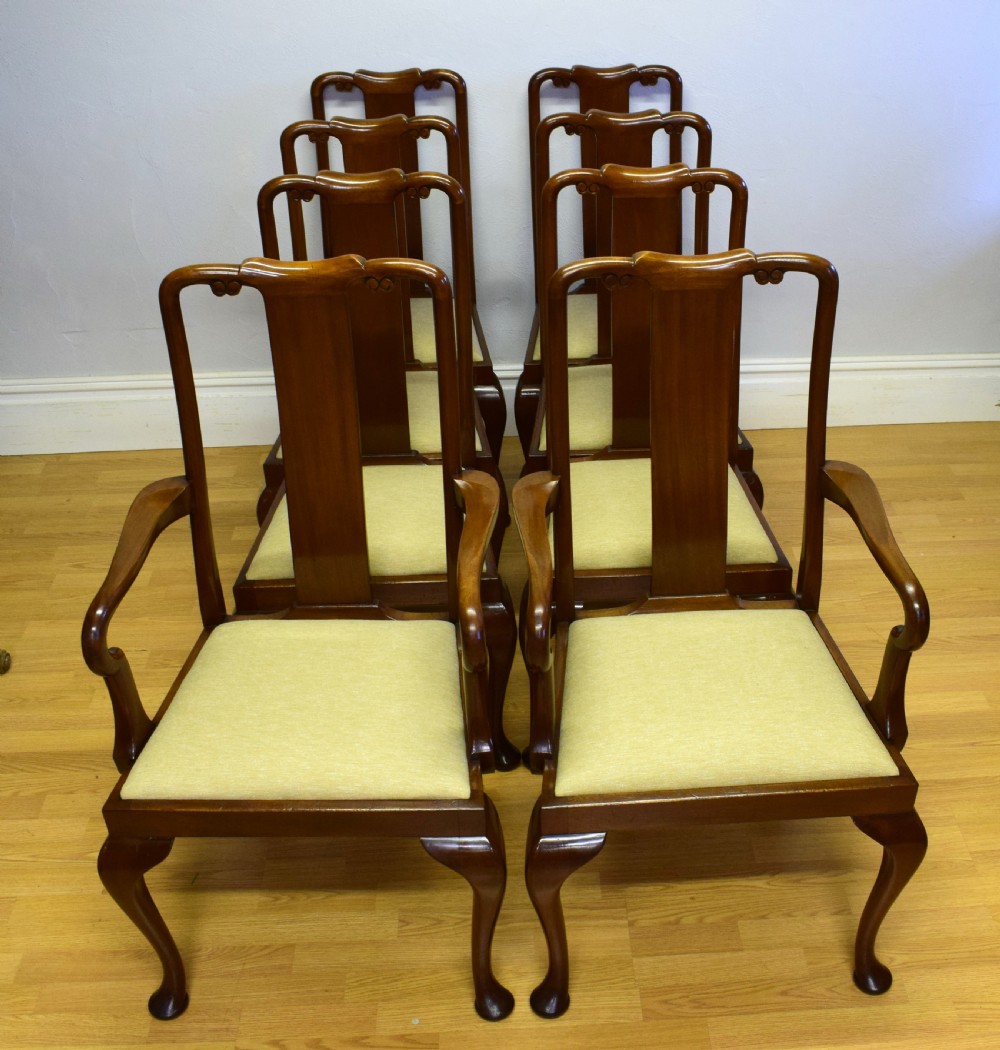  8 Queen Anne Style Dining Chairs (Circa 1890) View IV