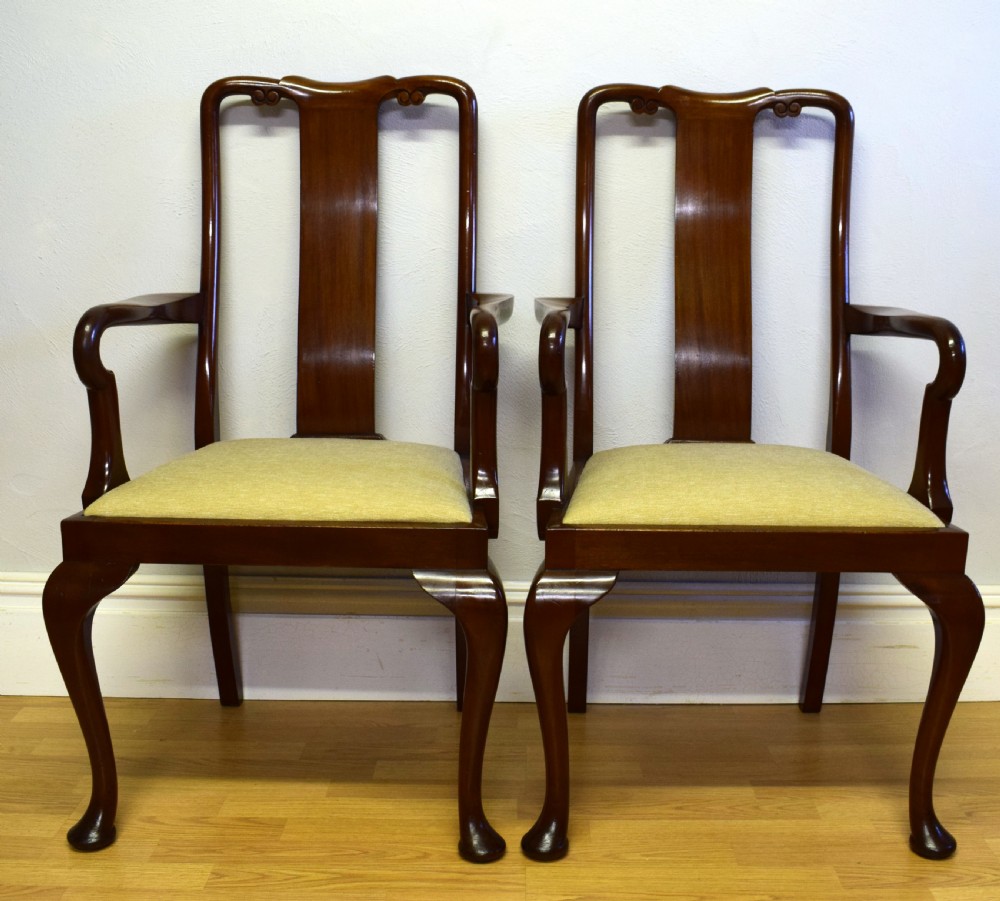  8 Queen Anne Style Dining Chairs (Circa 1890) View V