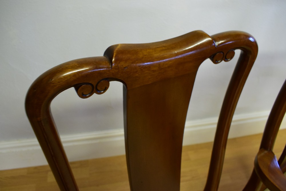  8 Queen Anne Style Dining Chairs (Circa 1890) View VII