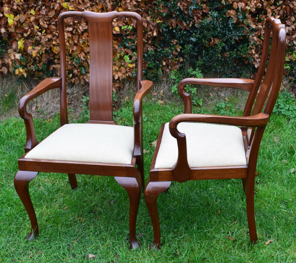  8 Queen Anne Style Dining Chairs (Circa 1890) View XIV
