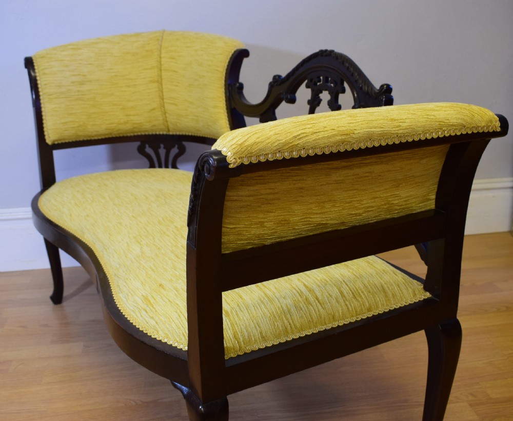 Victorian Chaise Lounge  View XIII