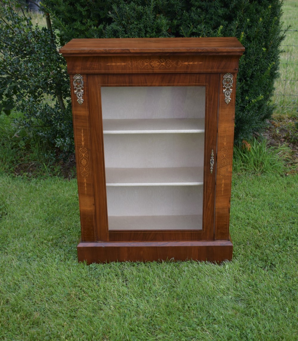 Antique English Victorian Pier Cabinet in Walnut (Circa 1850's) View V