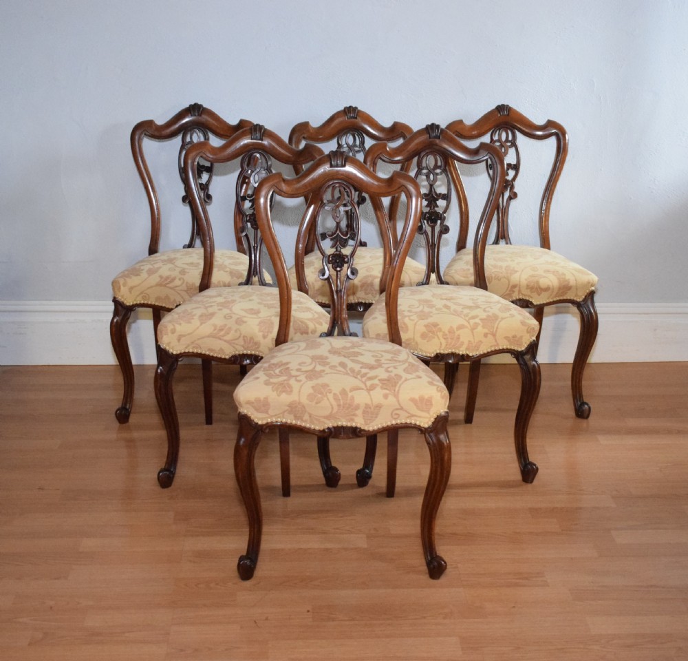 Antique set of 6 English Walnut Dining Chairs