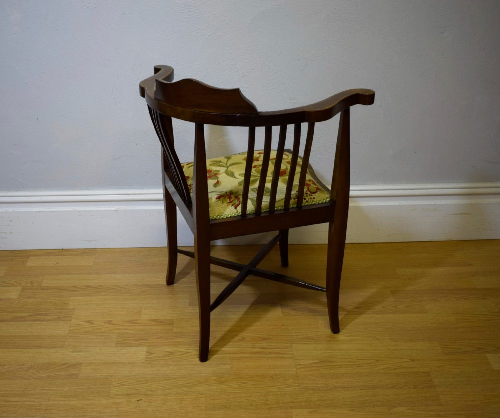 Antique Late Victorian Corner Chair View IX